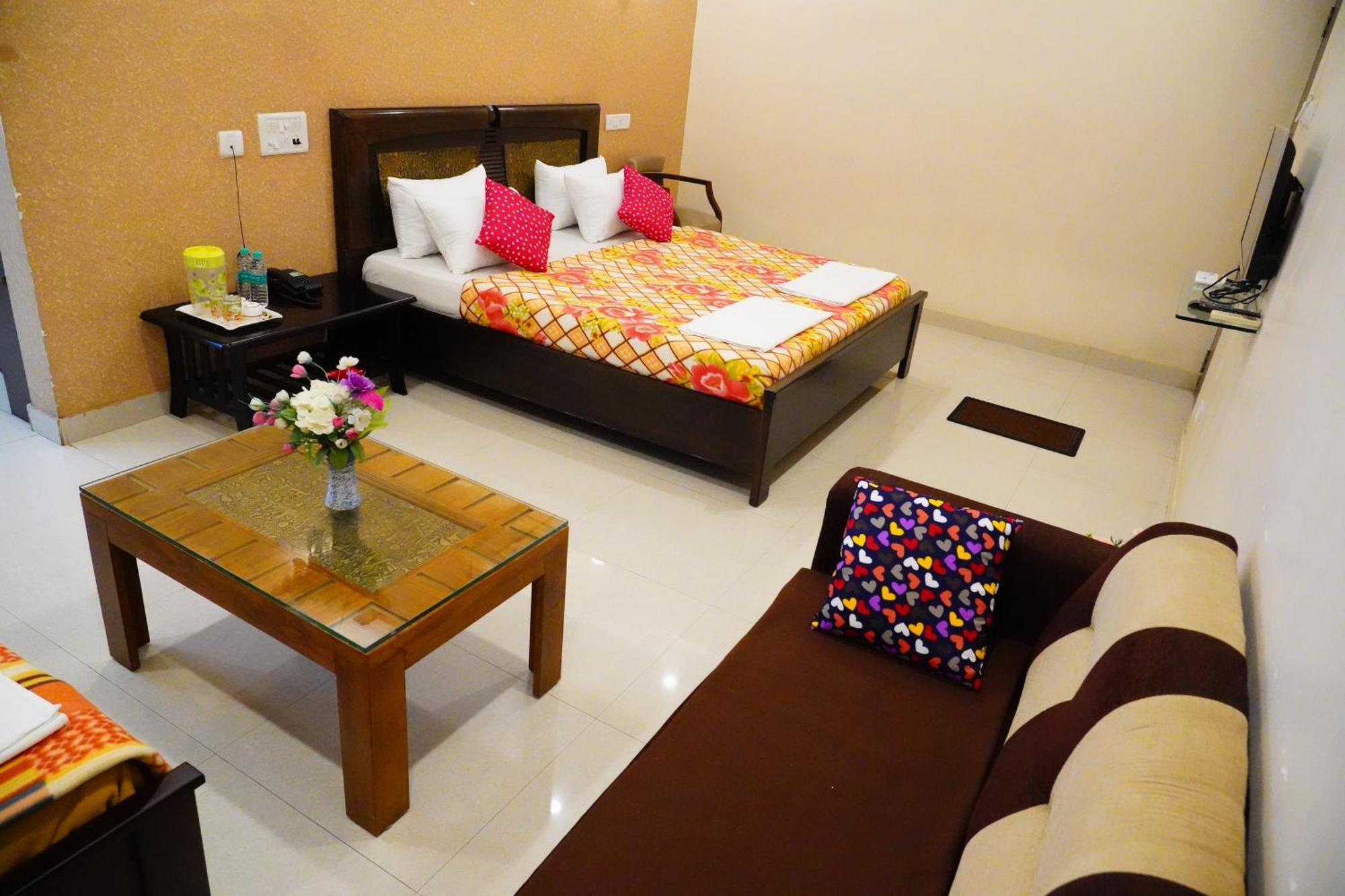 Vinayagam Residency Otel Arcot Dış mekan fotoğraf