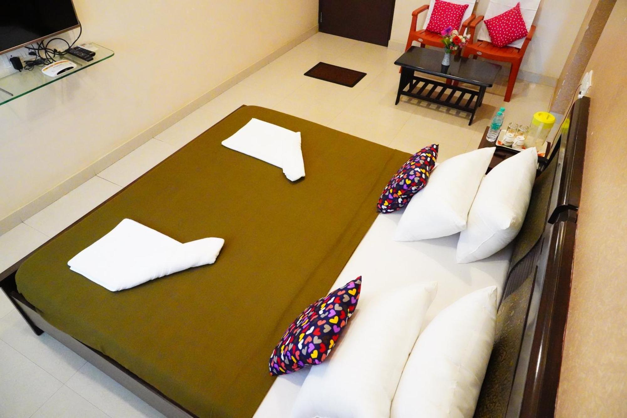 Vinayagam Residency Otel Arcot Dış mekan fotoğraf