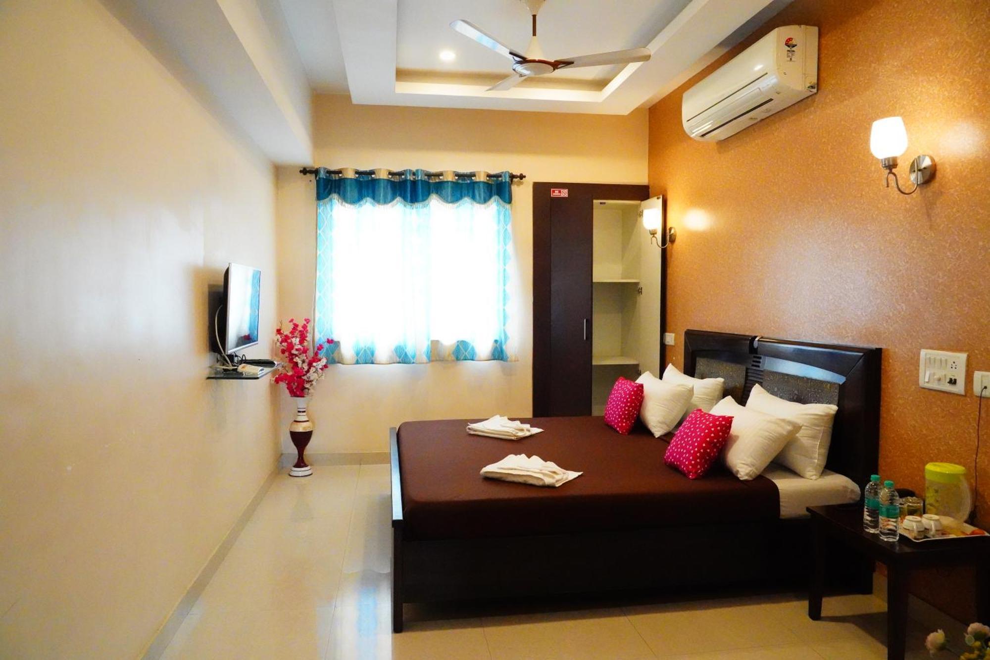 Vinayagam Residency Otel Arcot Dış mekan fotoğraf